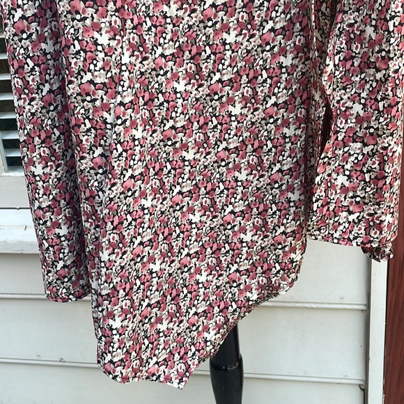 NWT- Lush Black Coral Ditsy Midi Skirt ~ Hi-Lo Hem ~ Front Slit Size M - Picture 11 of 13